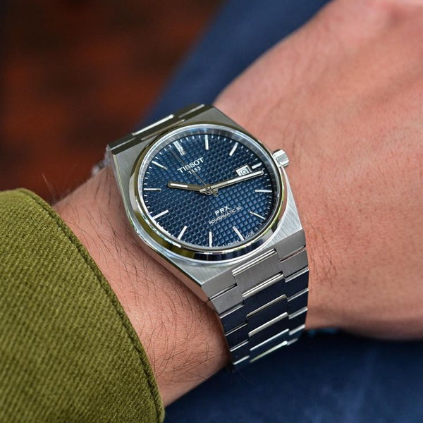 الأزرق الملكي – الفخامة السويسرية في معصمك Tissot PRX